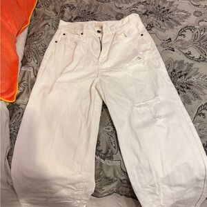 White Distressed Boyfriend Jeans - Casual Wide-Leg Fit